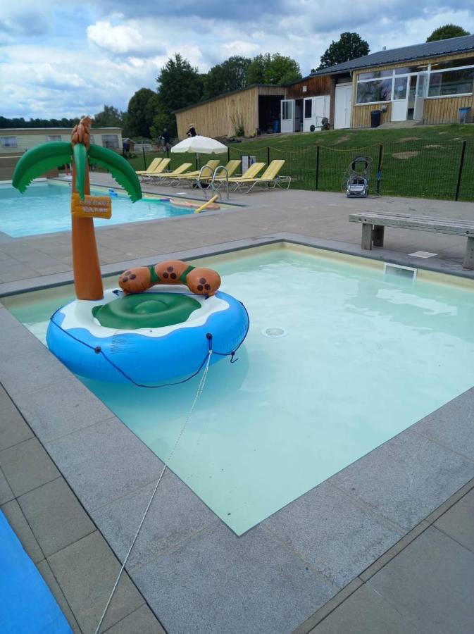 Camping Oos Heem Montenau Exterior foto